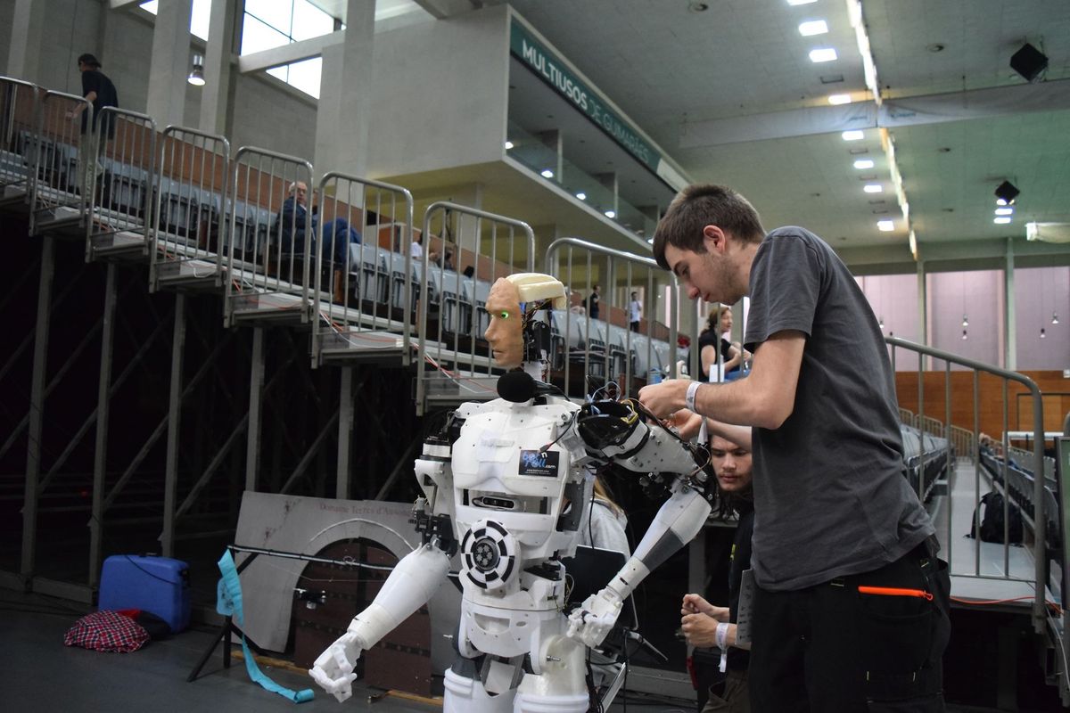 The Humanoid Robot Revolution in Automotive Manufacturing Is Hitting Real-World Roadblocks - Game Tutorial & Guides