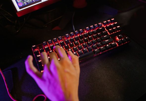 Leveling Up the Meta: Why Zero-Sum Mindsets Ruin Modern Gaming Communities - Game Tutorial & Guides